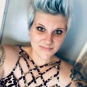 Meet your Posher, April